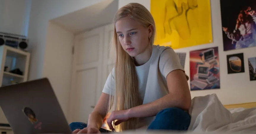 Protecting Kids Online: The Stanley’s Internet Safety Tips to Stop Grooming, Porn, and Predators